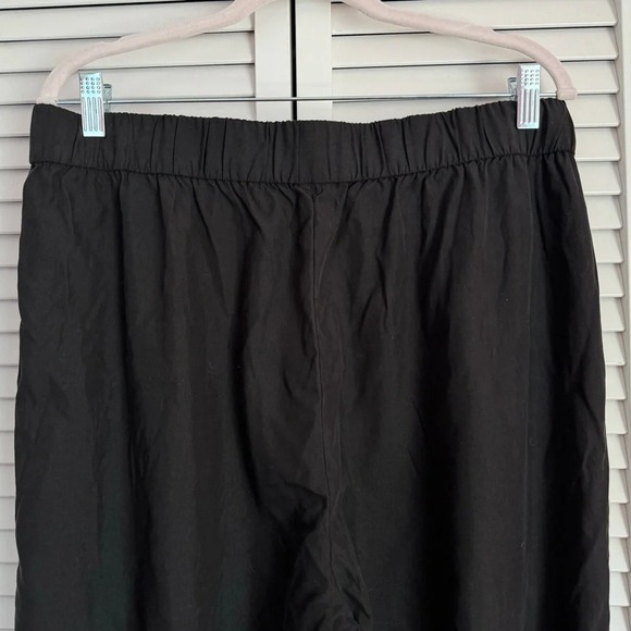 Eileen Fisher Pull On Cropped Black Pants Lightweight Size Large - Picture 2 of 7